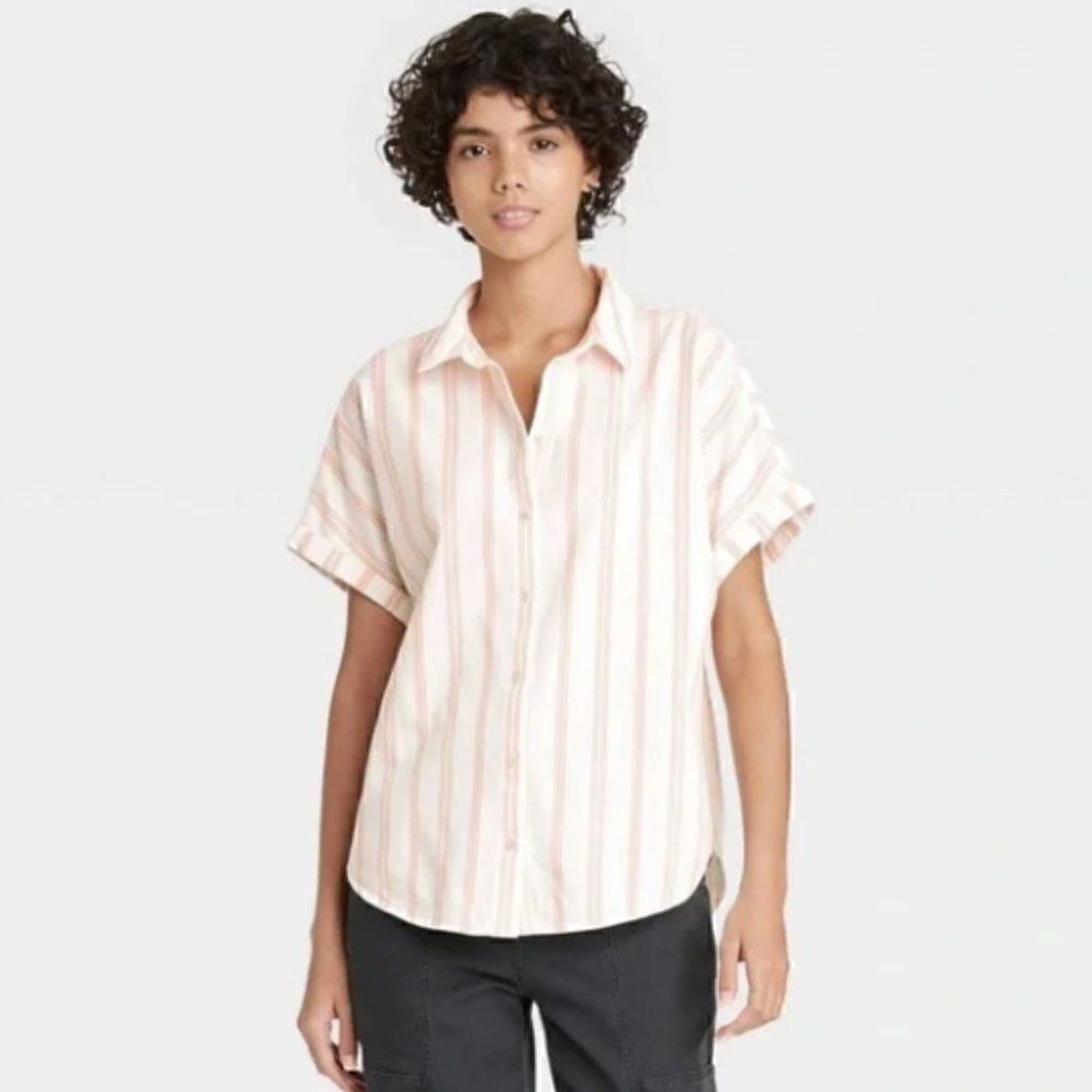 Universal Thread Button Down Shirt Short Sleeve Vertical Stripes Large